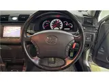 2005 Toyota Brevis Ai250 Premium ★ 20,000 km mileage ★ Cruise control ★ Leather-wrapped helmet ★ Silver Sedan for sale, Japanese used car export - photo 18 of 33 | GULJI TRADERS