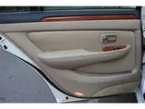 2007 Toyota Brevis 2.5 O250 Pearl Sedan for sale, Japanese used car export - photo 30 of 42 | GULJI TRADERS