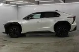 2025 Toyota BZ4X G White SUV for sale, Japanese used car export - photo 8 of 30 | GULJI TRADERS