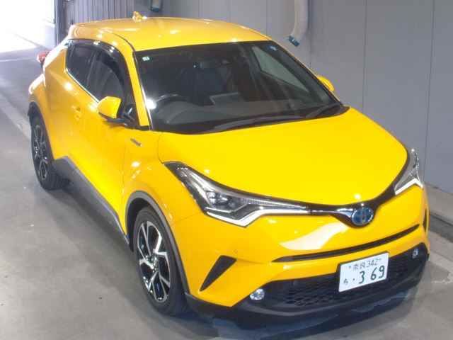 2018 Toyota C-HR Hybrid G Sedan for sale, Japanese used car export - photo 1 of 5 | GULJI TRADERS