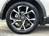 2019 Toyota C-HR G Sedan for sale, Japanese used car export - photo 4 of 9 | GULJI TRADERS