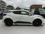 2019 Toyota C-HR Hybrid 1.8 G Sedan for sale, Japanese used car export - photo 10 of 41 | GULJI TRADERS