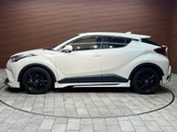 2019 Toyota C-HR Hybrid G Sedan for sale, Japanese used car export - photo 18 of 20 | GULJI TRADERS