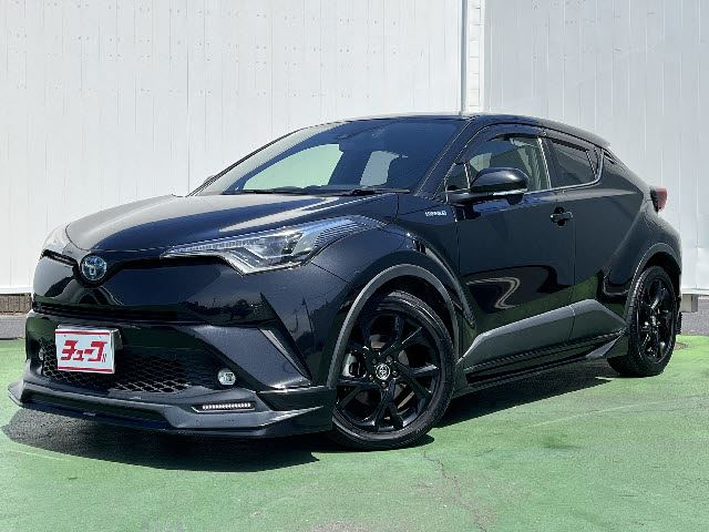 2019 Toyota C-HR Hybrid G - photo 1 2019 Toyota C-HR Hybrid G Sedan for sale, Japanese used car export - photo 1 of 28 | GULJI TRADERS