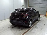 2019 Toyota C-HR S-T Sedan for sale, Japanese used car export - photo 2 of 5 | GULJI TRADERS