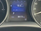 2019 Toyota C-HR HV 1.8 G Sedan for sale, Japanese used car export - photo 28 of 30 | GULJI TRADERS