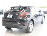 2019 Toyota C-HR HV 1.8 S Sedan for sale, Japanese used car export - photo 6 of 30 | GULJI TRADERS