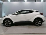 2019 Toyota C-HR G Sedan for sale, Japanese used car export - photo 4 of 12 | GULJI TRADERS