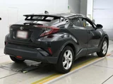 2019 Toyota C-HR S-T 4WD Sedan for sale, Japanese used car export - photo 2 of 12 | GULJI TRADERS