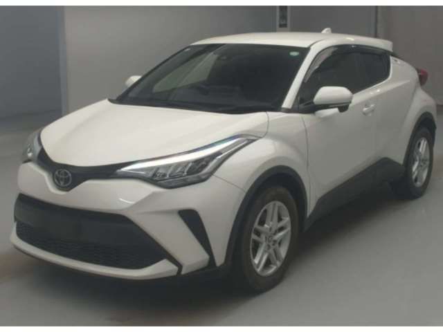2019 Toyota C-HR S-T 4WD - photo 1 2019 Toyota C-HR S-T 4WD Sedan for sale, Japanese used car export - photo 1 of 3 | GULJI TRADERS