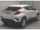 2019 Toyota C-HR S-T 4WD Sedan for sale, Japanese used car export - photo 2 of 3 | GULJI TRADERS