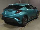 2019 Toyota C-HR S-T Sedan for sale, Japanese used car export - photo 2 of 11 | GULJI TRADERS