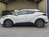2019 Toyota C-HR Hybrid 1.8 G Sedan for sale, Japanese used car export - photo 5 of 9 | GULJI TRADERS