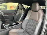 2019 Toyota C-HR Hybrid G Sedan for sale, Japanese used car export - photo 6 of 9 | GULJI TRADERS