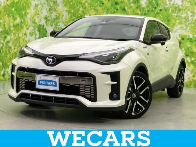 2019 Toyota C-HR Hybrid S_GR Sport Sedan for sale, Japanese used car export - photo 1 of 9 | GULJI TRADERS