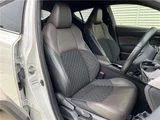 2020 Toyota C-HR G Sedan for sale, Japanese used car export - photo 27 of 30 | GULJI TRADERS