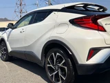 2020 Toyota C-HR Hybrid G Sedan for sale, Japanese used car export - photo 24 of 75 | GULJI TRADERS