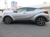 2020 Toyota C-HR 1.2 G-T Sedan for sale, Japanese used car export - photo 6 of 38 | GULJI TRADERS