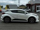 2020 Toyota C-HR Hybrid 1.8 G Sedan for sale, Japanese used car export - photo 5 of 51 | GULJI TRADERS