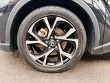 2020 Toyota C-HR Hybrid G Sedan for sale, Japanese used car export - photo 31 of 50 | GULJI TRADERS