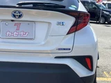 2020 Toyota C-HR Hybrid 1.8 G Sedan for sale, Japanese used car export - photo 15 of 54 | GULJI TRADERS