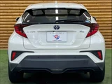 2020 Toyota C-HR Hybrid G Sedan for sale, Japanese used car export - photo 16 of 20 | GULJI TRADERS