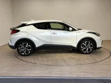 2020 Toyota C-HR Sedan for sale, Japanese used car export - photo 18 of 20 | GULJI TRADERS