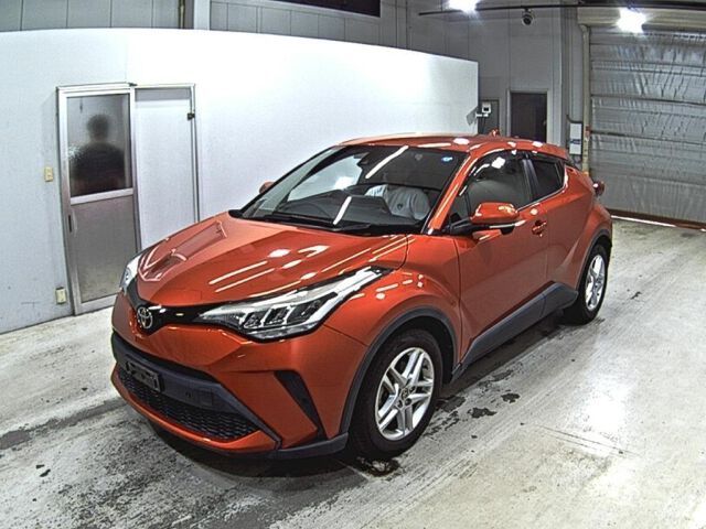 2020 Toyota C-HR S-T Sedan for sale, Japanese used car export - photo 1 of 5 | GULJI TRADERS