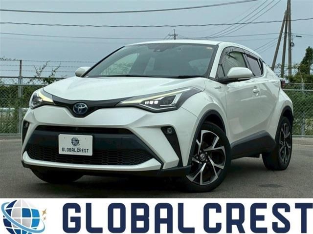 2020 Toyota C-HR 1.8 G - photo 1 2020 Toyota C-HR 1.8 G Sedan for sale, Japanese used car export - photo 1 of 30 | GULJI TRADERS