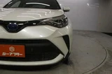 2020 Toyota C-HR 1.8 S Sedan for sale, Japanese used car export - photo 13 of 30 | GULJI TRADERS