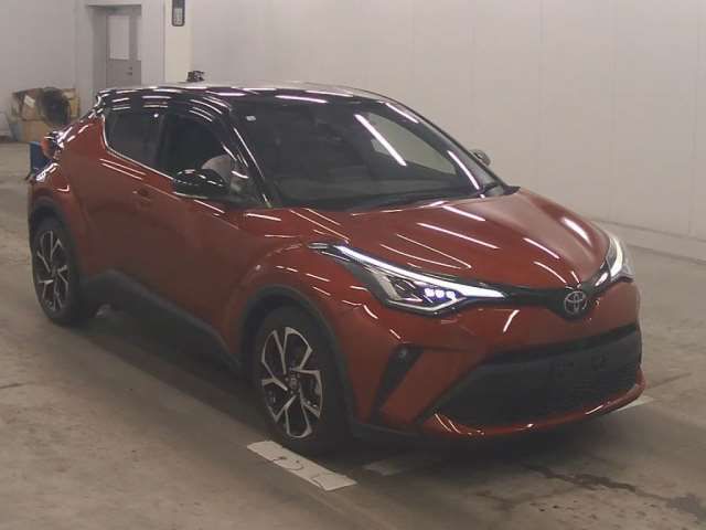 2020 Toyota C-HR G-T - photo 1 2020 Toyota C-HR G-T Sedan for sale, Japanese used car export - photo 1 of 3 | GULJI TRADERS