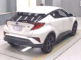 2020 Toyota C-HR G Sedan for sale, Japanese used car export - photo 2 of 13 | GULJI TRADERS
