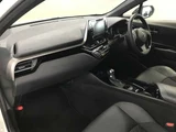 2021 Toyota C-HR Hybrid 1.8 G Sedan for sale, Japanese used car export - photo 18 of 74 | GULJI TRADERS