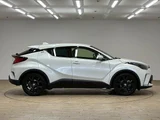 2021 Toyota C-HR Hybrid G Safety Sedan for sale, Japanese used car export - photo 18 of 20 | GULJI TRADERS