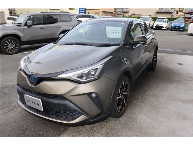2021 Toyota C-HR Sedan for sale, Japanese used car export - photo 1 of 67 | GULJI TRADERS