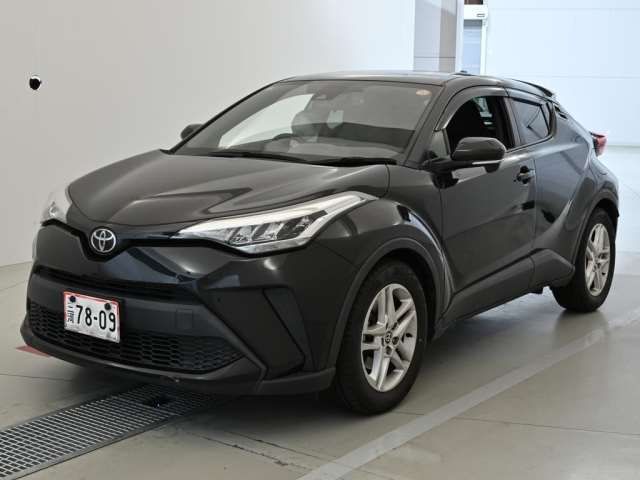 2021 Toyota C-HR S-T Sedan for sale, Japanese used car export - photo 1 of 12 | GULJI TRADERS