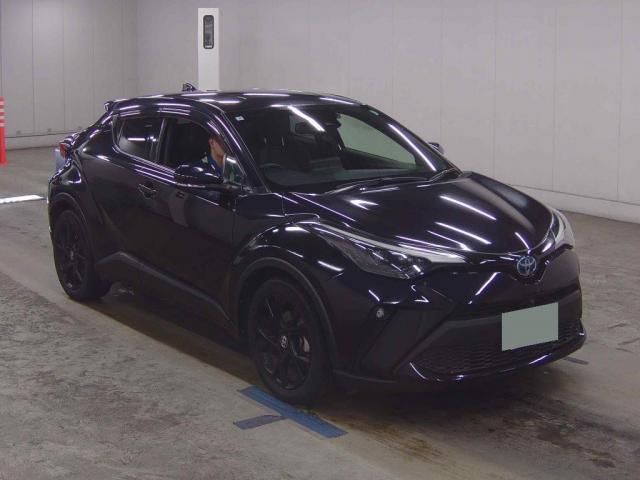 2021 Toyota C-HR G - photo 1 2021 Toyota C-HR G Sedan for sale, Japanese used car export - photo 1 of 5 | GULJI TRADERS