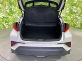 2021 Toyota C-HR Hybrid Sedan for sale, Japanese used car export - photo 8 of 9 | GULJI TRADERS