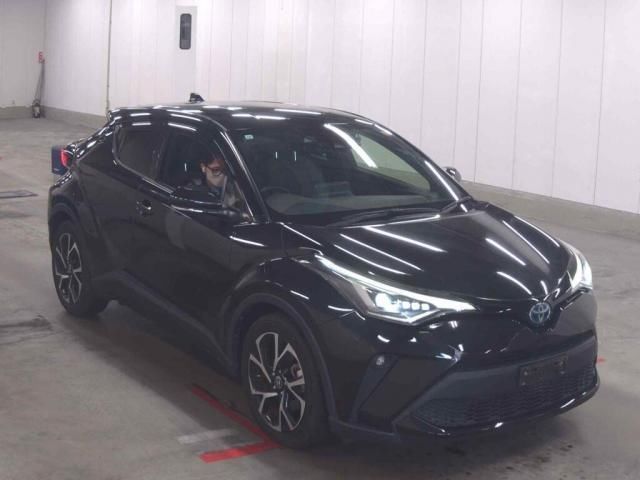 2021 Toyota C-HR G - photo 1 2021 Toyota C-HR G Sedan for sale, Japanese used car export - photo 1 of 5 | GULJI TRADERS