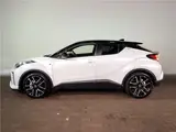 2022 Toyota C-HR S GR Sport ★ Used Car ★ One Owner, Non-Smoking ★ Genuine Navigation TV, 360° View ★ Dashcam Pearl SUV for sale, Japanese used car export - photo 44 of 63 | GULJI TRADERS