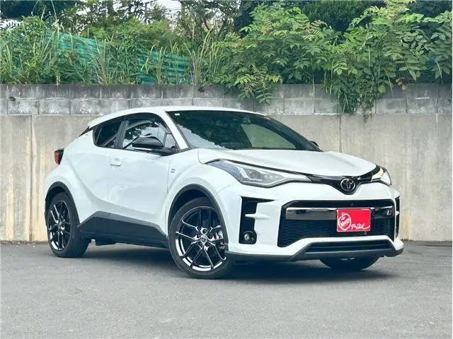 2022 Toyota C-HR S GR Sport Pearl SUV for sale, Japanese used car export - photo 1 of 56 | GULJI TRADERS