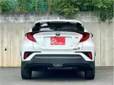 2022 Toyota C-HR S GR Sport Pearl SUV for sale, Japanese used car export - photo 4 of 56 | GULJI TRADERS