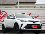 2022 Toyota C-HR G-Mode Nero Safety +2 ■ All-around monitor Pearl SUV for sale, Japanese used car export - photo 4 of 43 | GULJI TRADERS