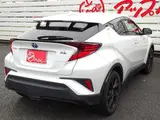 2022 Toyota C-HR G-Mode Nero Safety +2 ■ All-around monitor Pearl SUV for sale, Japanese used car export - photo 10 of 43 | GULJI TRADERS
