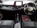 2022 Toyota C-HR G-Mode Nero Safety +2 ■ All-around monitor Pearl SUV for sale, Japanese used car export - photo 21 of 43 | GULJI TRADERS