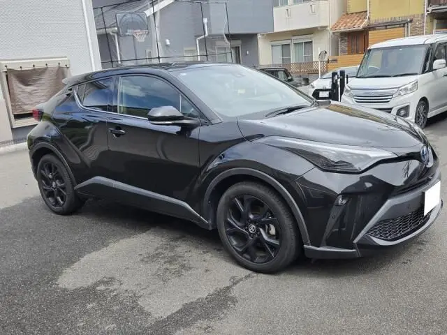 2022 Toyota C-HR G-Mode Nero Safety - photo 1 2022 Toyota C-HR G-Mode Nero Safety Black SUV for sale, Japanese used car export - photo 1 of 8 | GULJI TRADERS