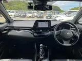 2022 Toyota C-HR G-Mode Nero Safety Plus II Pearl SUV for sale, Japanese used car export - photo 3 of 10 | GULJI TRADERS