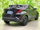 2022 Toyota C-HR Hybrid G-Mode Nero Safety Other SUV for sale, Japanese used car export - photo 3 of 9 | GULJI TRADERS