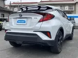2022 Toyota C-HR Hybrid G-Mode Nero Safety White SUV for sale, Japanese used car export - photo 3 of 9 | GULJI TRADERS