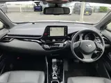2022 Toyota C-HR Hybrid G-Mode Nero Safety White SUV for sale, Japanese used car export - photo 4 of 9 | GULJI TRADERS
